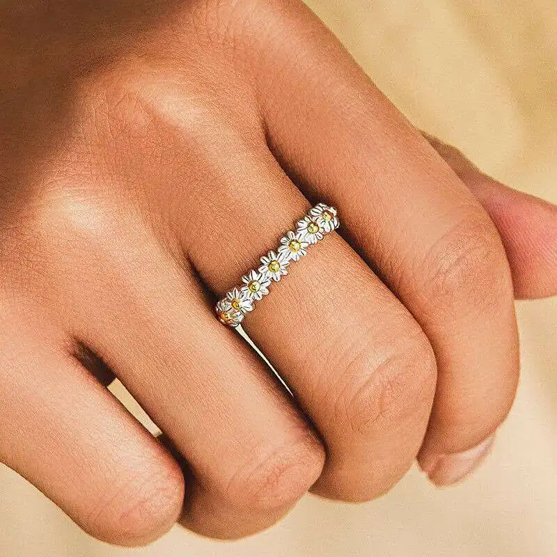 

Cute Flower Ring Adjustable Open Cuff Ring Vintage Daisy Rings For Women