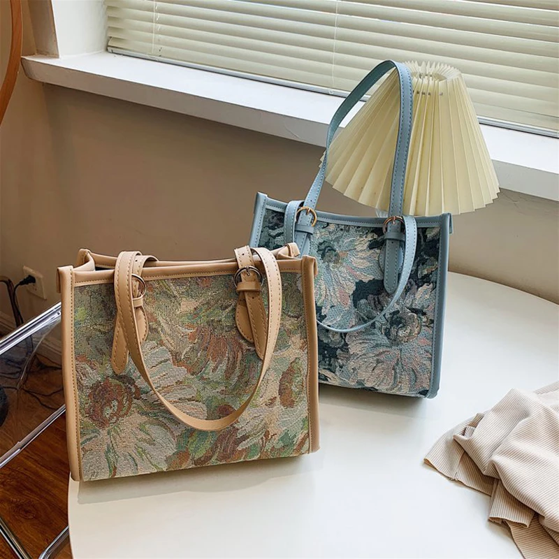 

Female bag Canvas shoulderbag embroidery support Korean version of the new simple fashion printing large-capacity shoulder bag
