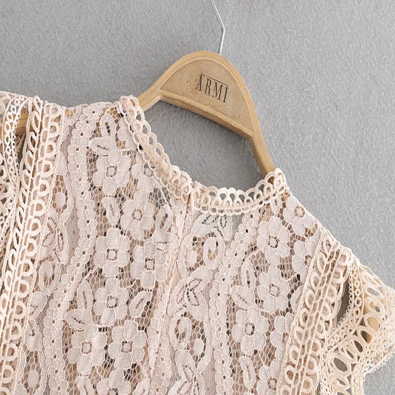 Женские кружевные блузки с рукавом бабочкой открытые бежевые топы пэчворком