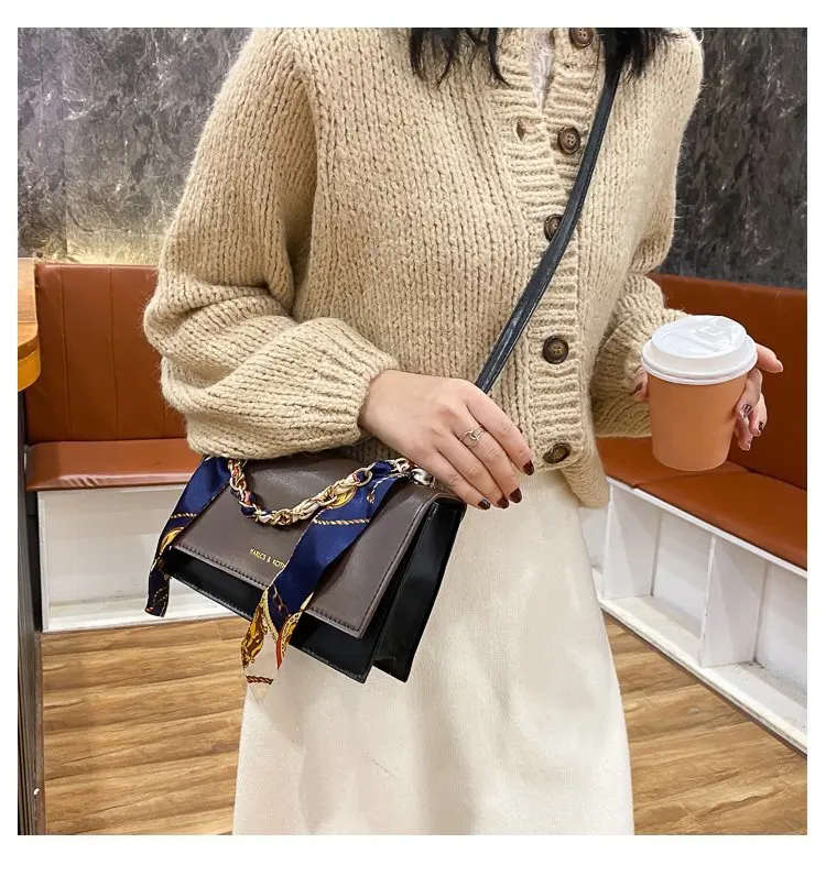 

Women One-Shoulder Handbags 2021 New Trend Fashion Messenger Scarf Chain Portable SmallSquare Crossbody Bag Western Style Silk