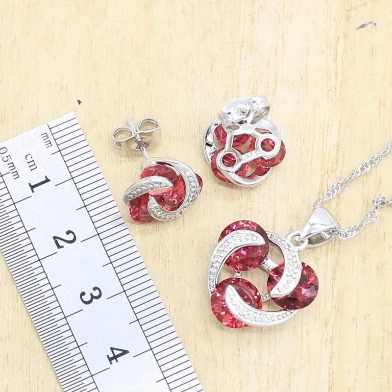 Комплект из колье серёг и браслета с красным полудрагоценным камнем | Украшения