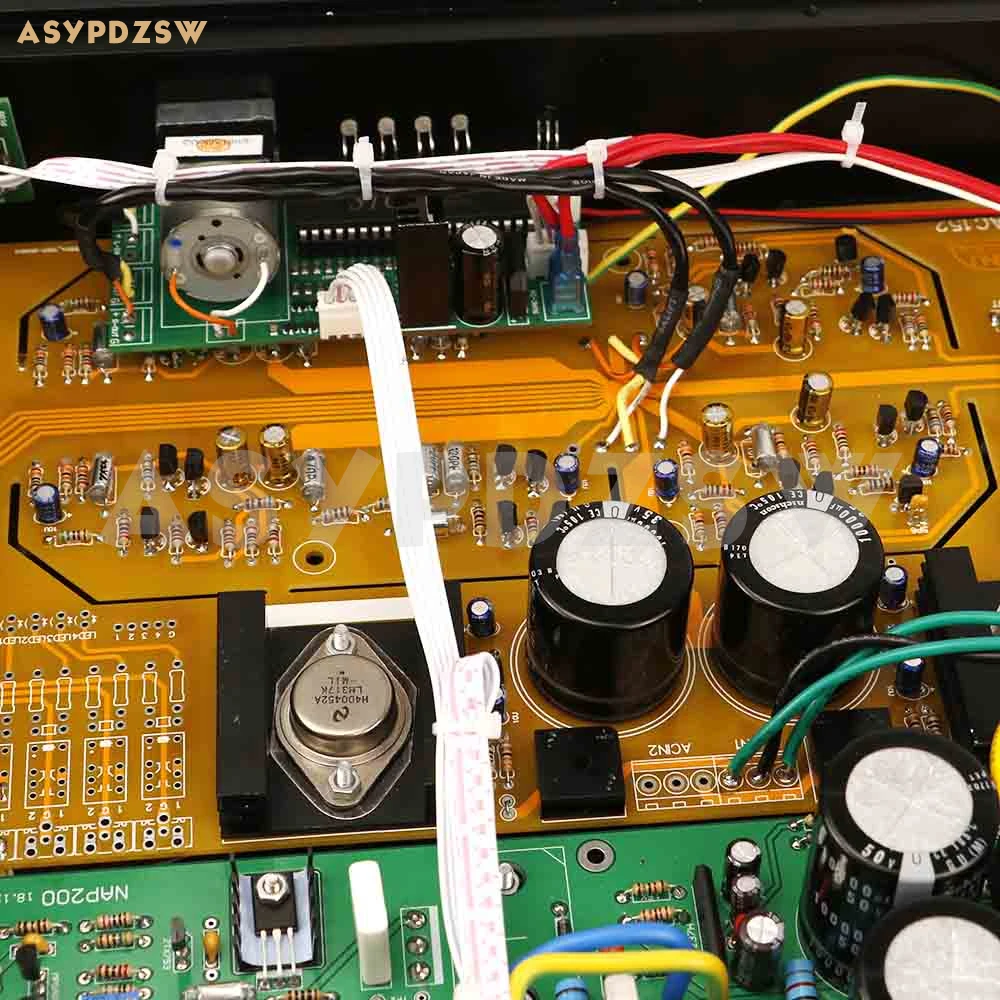 Новый комбинированный стерео усилитель мощности NAC152 + NAP200 на NAIM 75 Вт с пультом