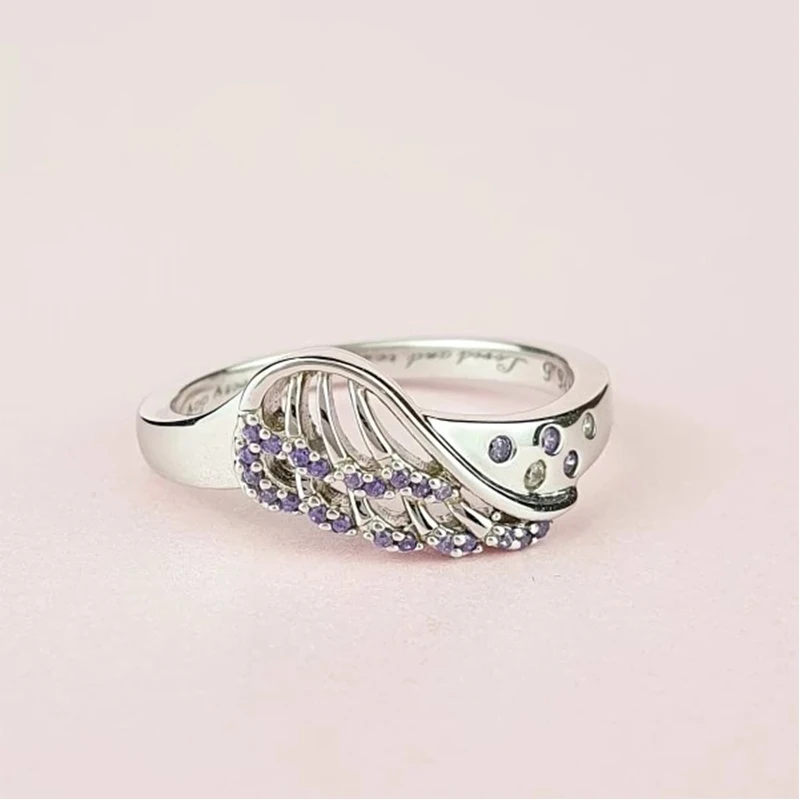 Новое Фиолетовое кольцо с павлином и кристаллами в виде крыльев винтажные