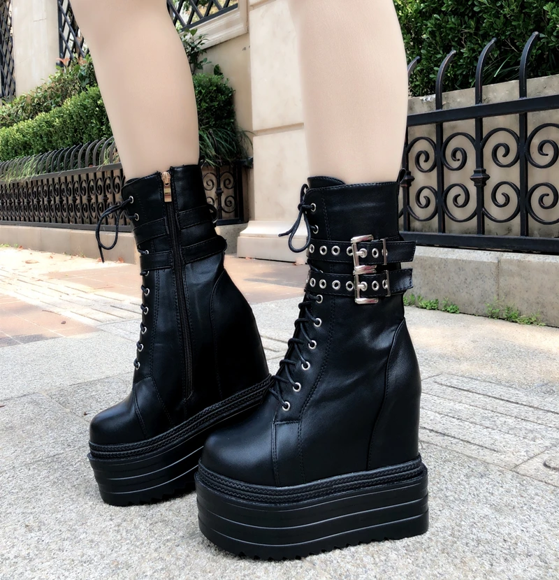 

2020 autumn/winter new thick-bottomed mid-boot English wind short women's inner elevated boots 14CM Martin women's boots