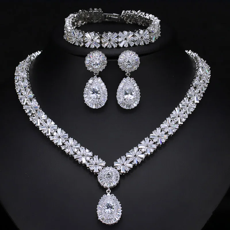 Silver Color ThreeGraces Роскошные Дубай комплект ювелирных украшений золотистого цвета большая капля воды свадебное фианитовое Цепочки и ожерелья серьги Браслеты для невест JS057 - Окраска металла: Silver Color