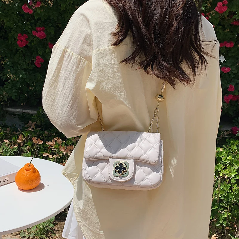 

Модная популярная летняя маленькая сумка для женщин, новинка 2021, маленькая сумка на цепочке с запахом, универсальная сумка на одно плечо