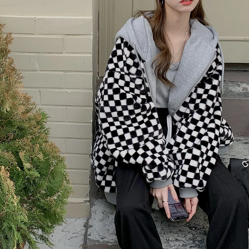 

Куртка из двух частей с шахматной строчкой осенне-зимний дизайн теплый и свободный женский свитер с длинным рукавом и капюшоном