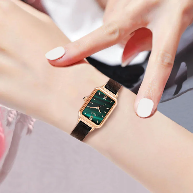 

YUNAO Explosive Square Small Green Watch Malachite Green Disc Ladies Watch Fashion Net Red Same Watch 2020 New