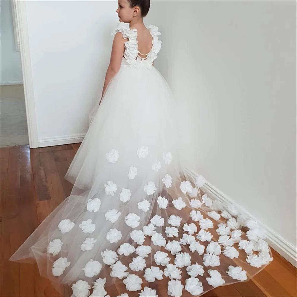 

Lace Flower Girl Dresses with Long Train Tulle First Communion Toddler Birthday Princess Special Occasion Gowns