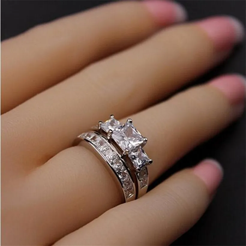 Модные женские комплекты колец с квадратными вставками из трех камней имитацией