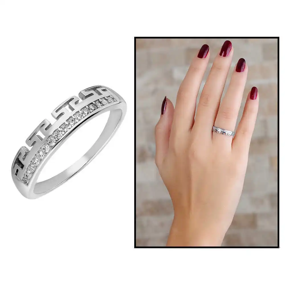 

Zircon Stone "t" Design 925 Sterling Silver Ladies Ring
