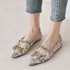 Женские туфли с острым носком, разноцветные туфли на плоской подошве, с металлической цепочкой, на весну, 2021