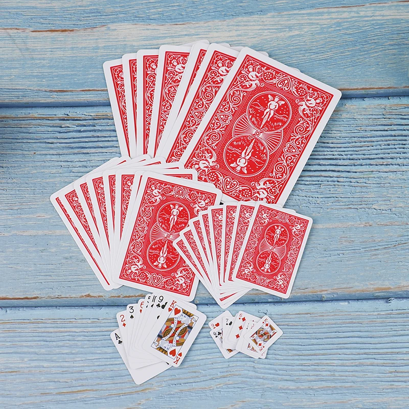 

Забавные Усадочные карты, магические трюки, набор для тренировок с большими и маленькими игральными картами