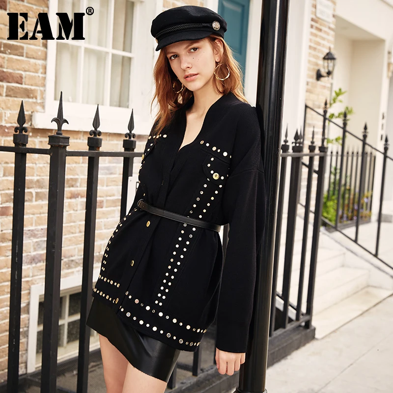 

[EAM] Rivet Big Size Knitting Cardigan Sweater Loose Fit V-Neck Long Sleeve Women New Fashion Tide Spring Autumn 2021 1K910