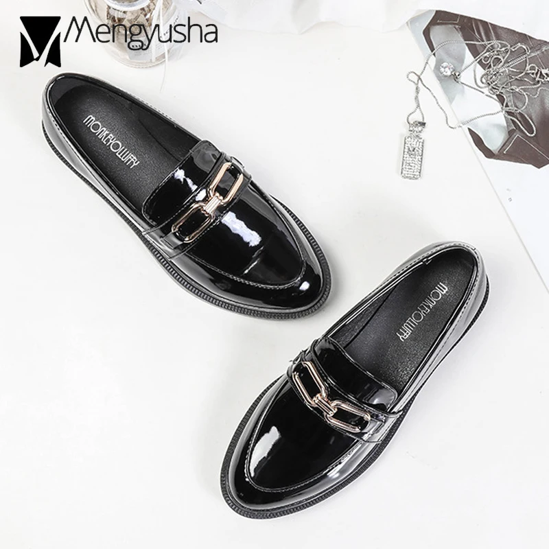 Брендовые туфли-оксфорды с металлической цепочкой женские мокасины блестящие