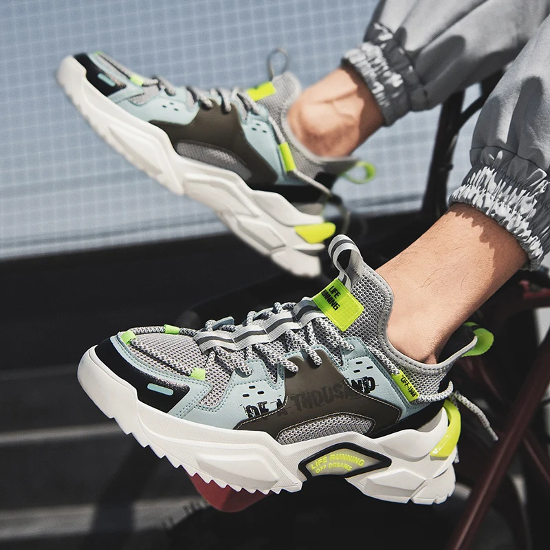 

New men's shoes, trendy shoes, breathable sports mesh, trendy shoes, simple, versatile and comfortable casual running shoes