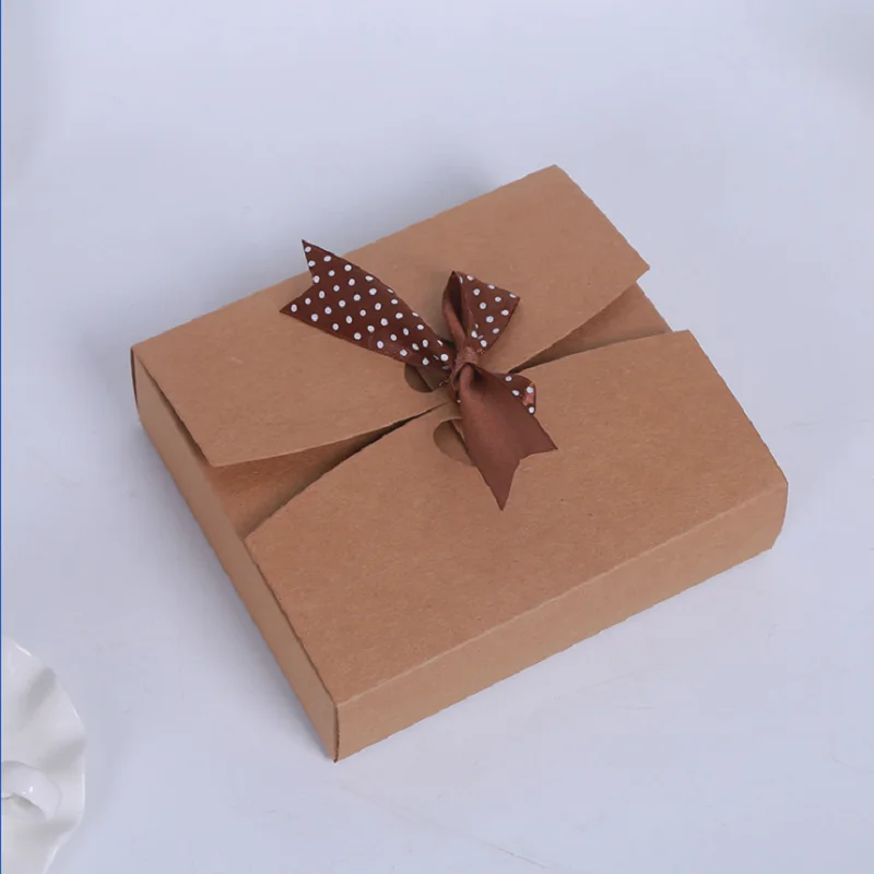 

10pcs 3 size kraft gift box large paper box for packaging birthday favors boxes with ribbon Large gift paper box