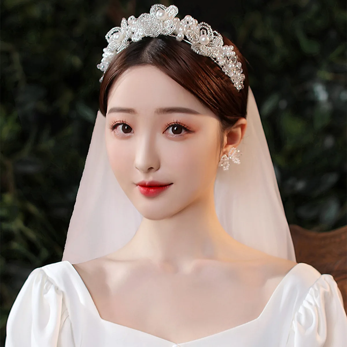 

New Korean Pearl Crystal Wedding Crown Beautiful Bridal Tiara Alloy Rhinestone Shining Women Crowns Wedding Hair Accessories