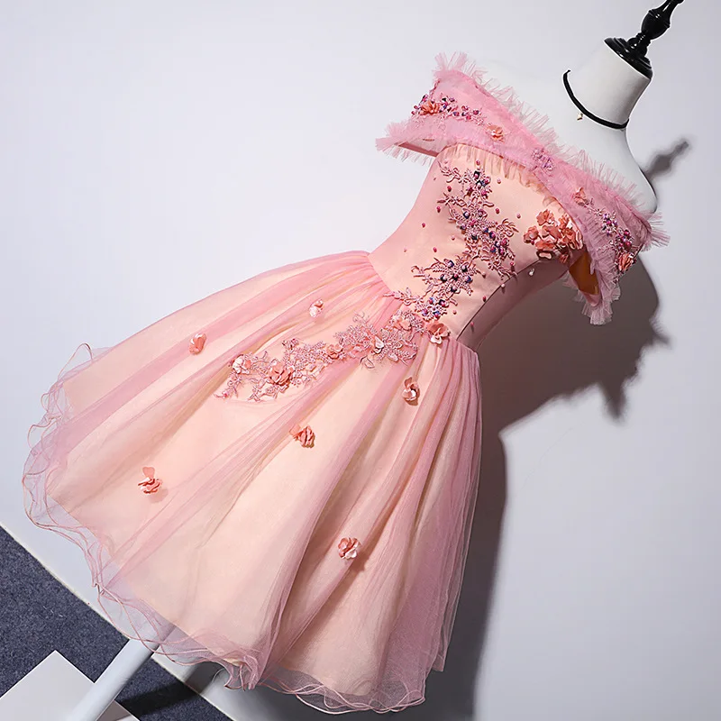 Платье с открытыми плечами цветочным принтом и | Свадьбы торжества