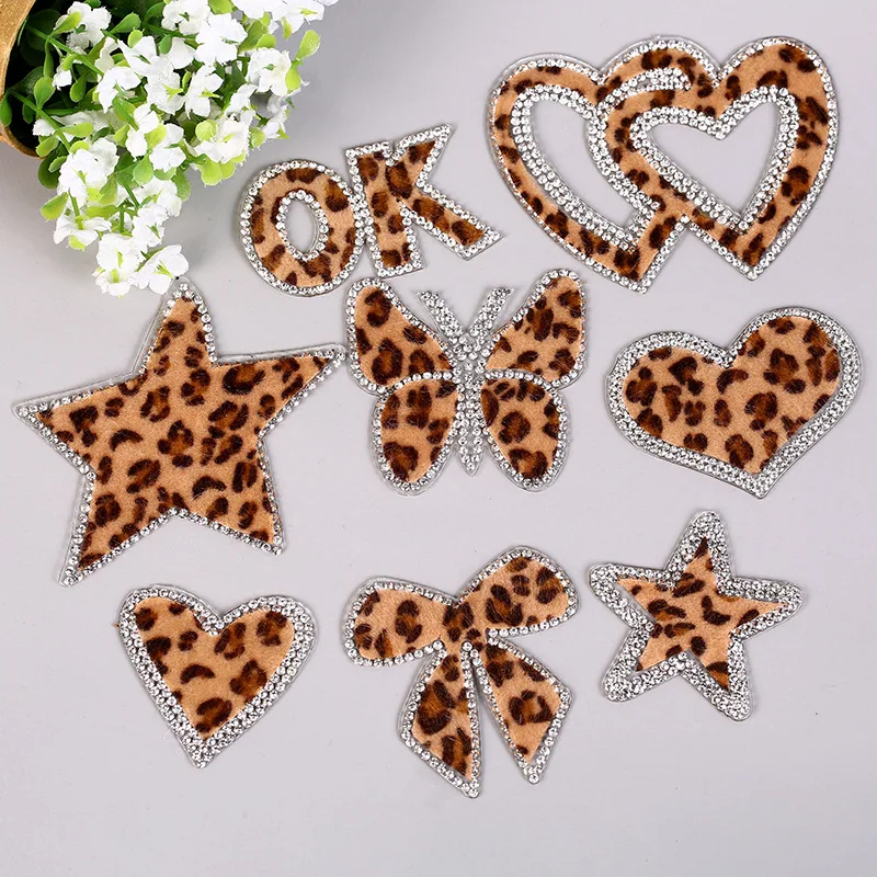 С леопардовым принтом с украшением в виде кристаллов Стразы s патчи железные на
