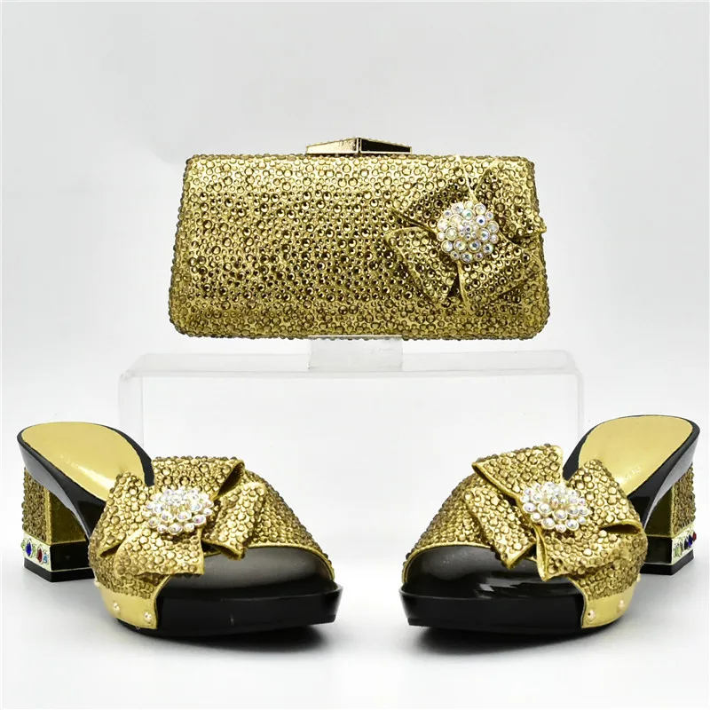 Новейшие туфли в африканском стиле и подходящая сумочка Итальянский комплект из