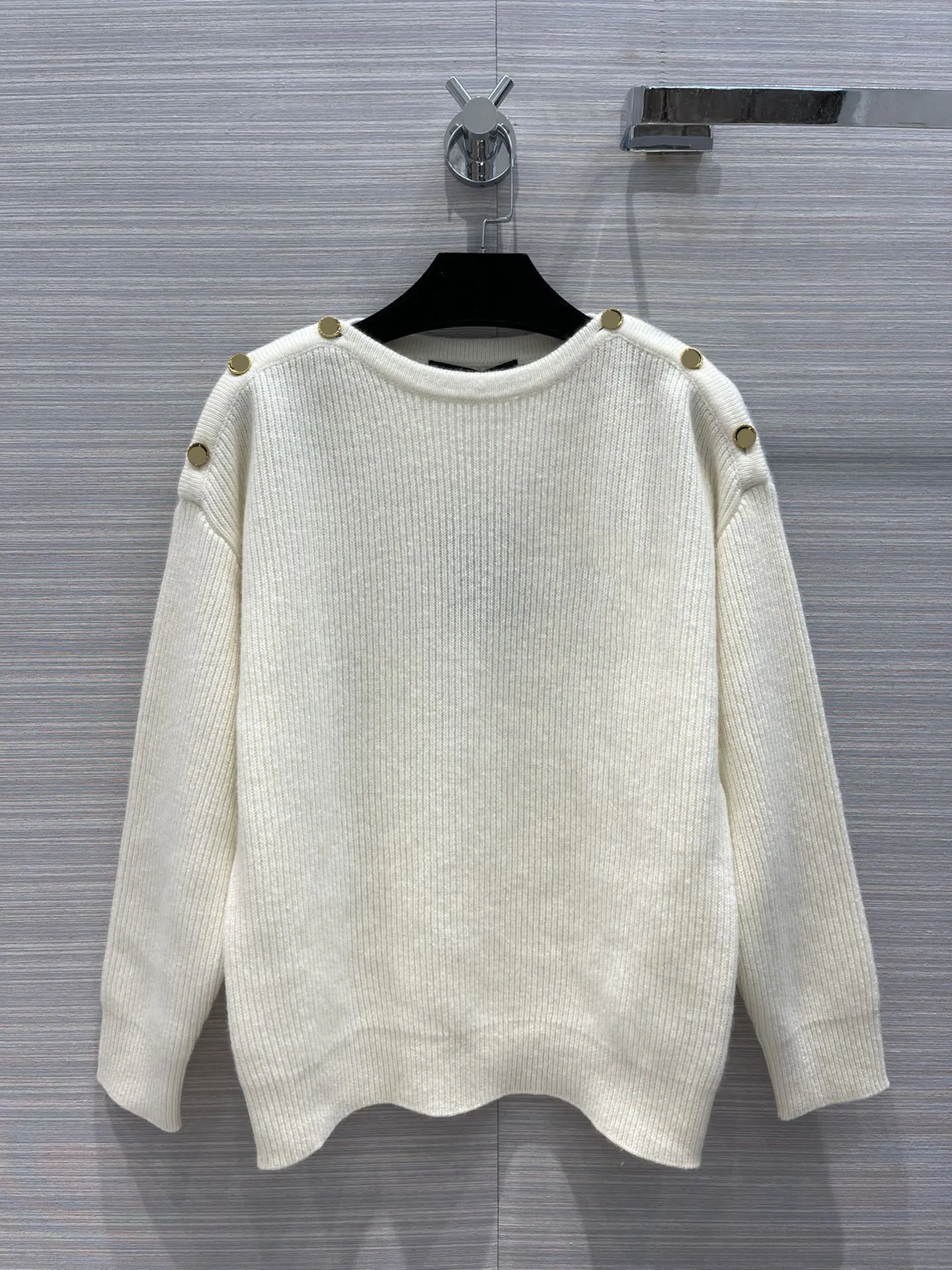 

Luxury 100% Cashmere Pullover Sweater for Women Autumn 2021 High-end Brand Shoulder Buckle Design O-neck Pullovers Sweaters Lady