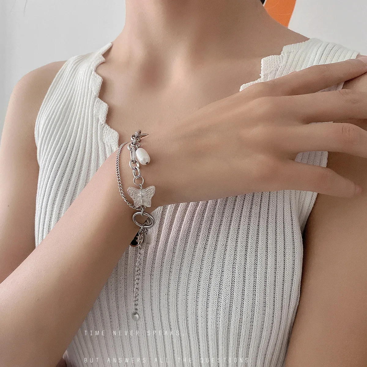 

Punk Stainless Steel Multi-chain Butterfly Bracelet Women's Pearls Charms Bracelets Unique Jewelry Accessories for Girls
