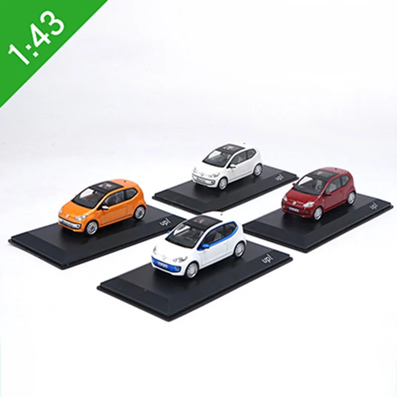 Модель немецкого мини автомобиля в масштабе 1/43 модель маленького из сплава