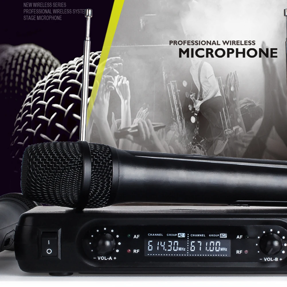 

Large Receiving Cordless Handheld Microphone Set Stability Wireless Microphone System With LCD Display