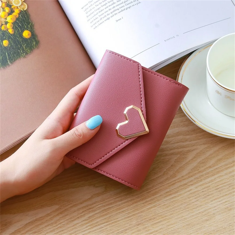 

2021 Fashion Retro Sweet Style Wallet Heart Shaped Buckle Short Wallet Card Case Pocket Ladies Wallet Pure Color Mini Clutch