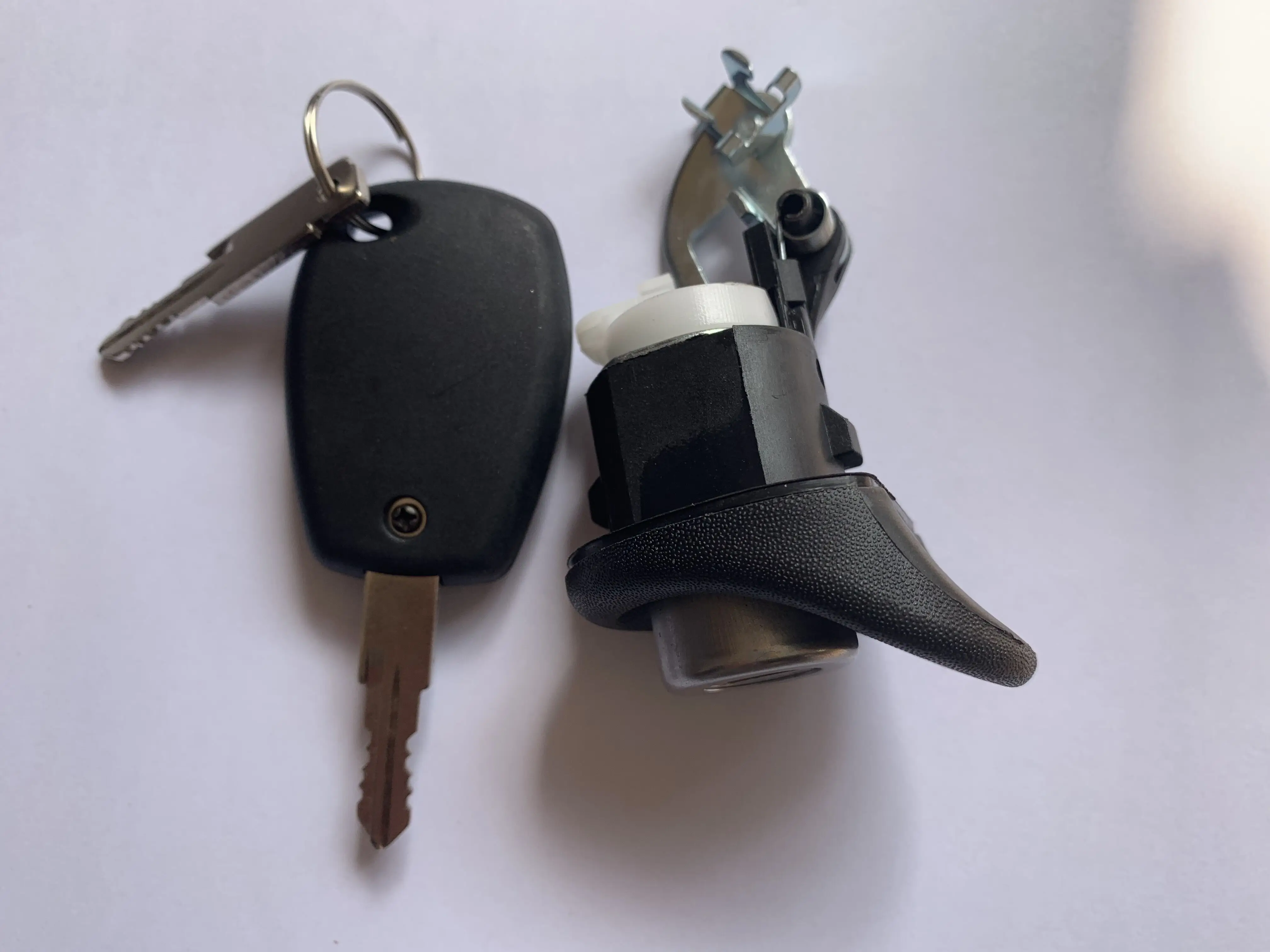 7701367940 задний замок багажника с двумя ключами для RENAULT TWINGO LOGAN|Замки и фурнитура| |