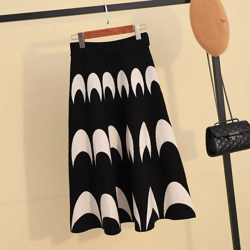 Женская юбка свитер в стиле ретро черная трикотажная длинная с принтом Луны и