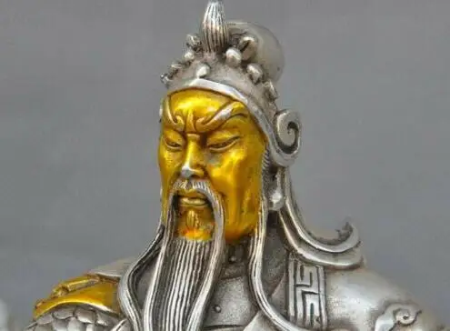 Статуэтка из старого китайского серебряного дракона в стиле милитари Святого