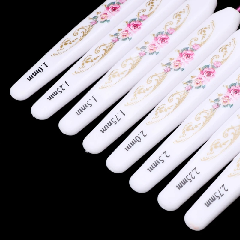 

8pcs Plastic Handle Floral Aluminium Crochet Hooks Knitting Needle Set Weaving