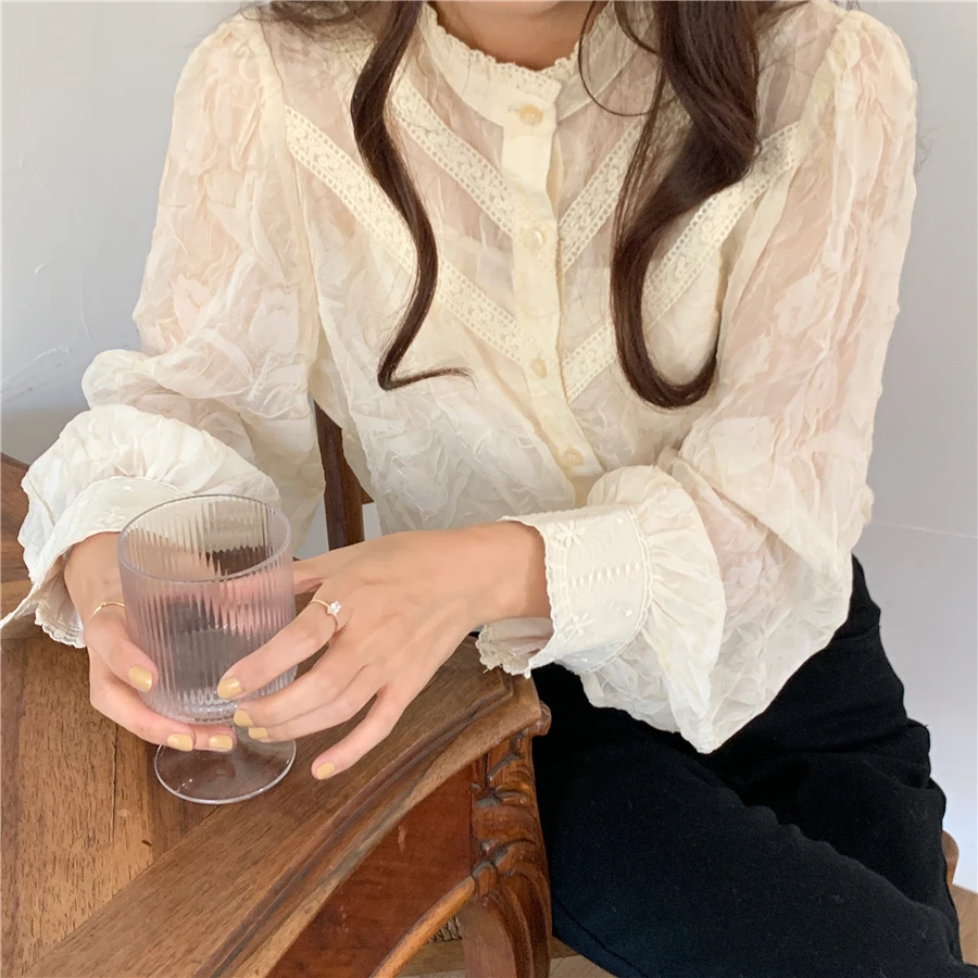 

Корейский стиль Instagram супер красивая текстура жаккардовый дизайн полуводолазка кружева украшенная подтяжками рубашка Топ для женщин