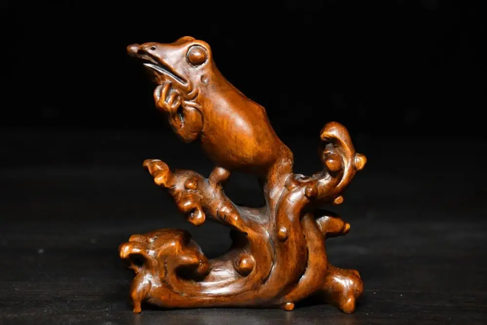 

Home Decor 3" China Collection Old Boxwood Frog statue Carving coral frog Yu Yue wood carving Jin Chan Fugui