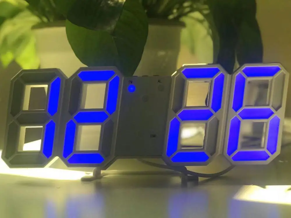8 Формы USB цифровой настольный часы настенные часы светодиодный Время Дисплей Креативные часы 24 и 12-часовой Дисплей повтора сигнала украшение дома - Цвет: Blue A