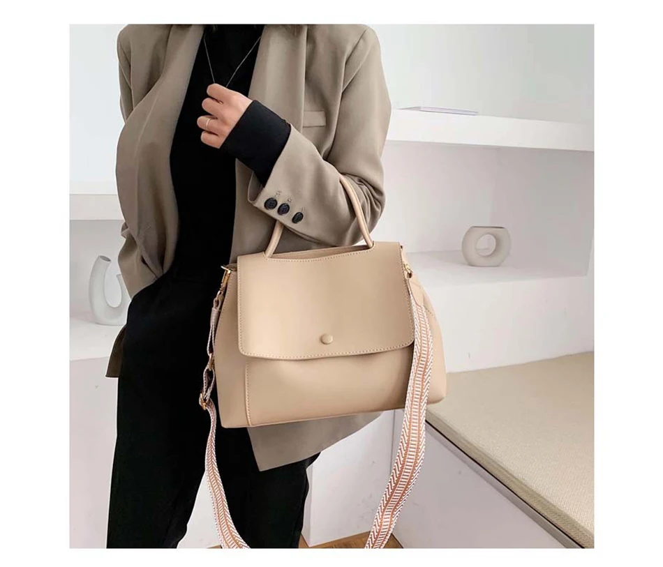 

Shoulder Messenger Bag Lady Chain Travel Small Handbags Fashion Simply PU Leather Crossbody Bags For Women 2020 Solid Color