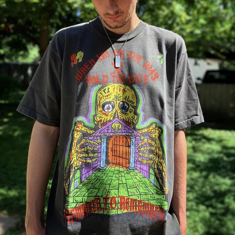 

Kanye West Skull Printed T Shirt Men and Women Tshirts Tee Hip Hop Harajuku Oversize O Neck Short Sleeve T Shirt Streetwear
