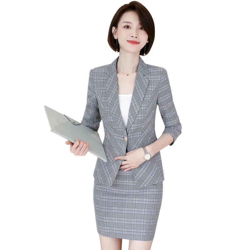 Женский офисный комплект с юбкой осенне зимний облегающий клетчатый блейзер