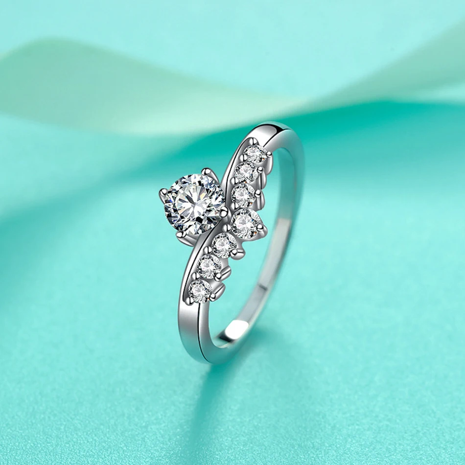 

Queen Crown Shape Design High Quality D Color 0.5ct Moissanite 925 Sterling Silver Woman Ring Wedding Fashion Jewelry Gift