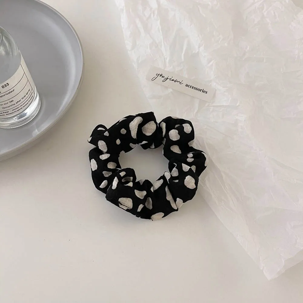 

Polka Dot Pattern Head Rope Korean Style Simple Personality Retro Ponytail Holder Cow Scrunchies Women Hair Accessories