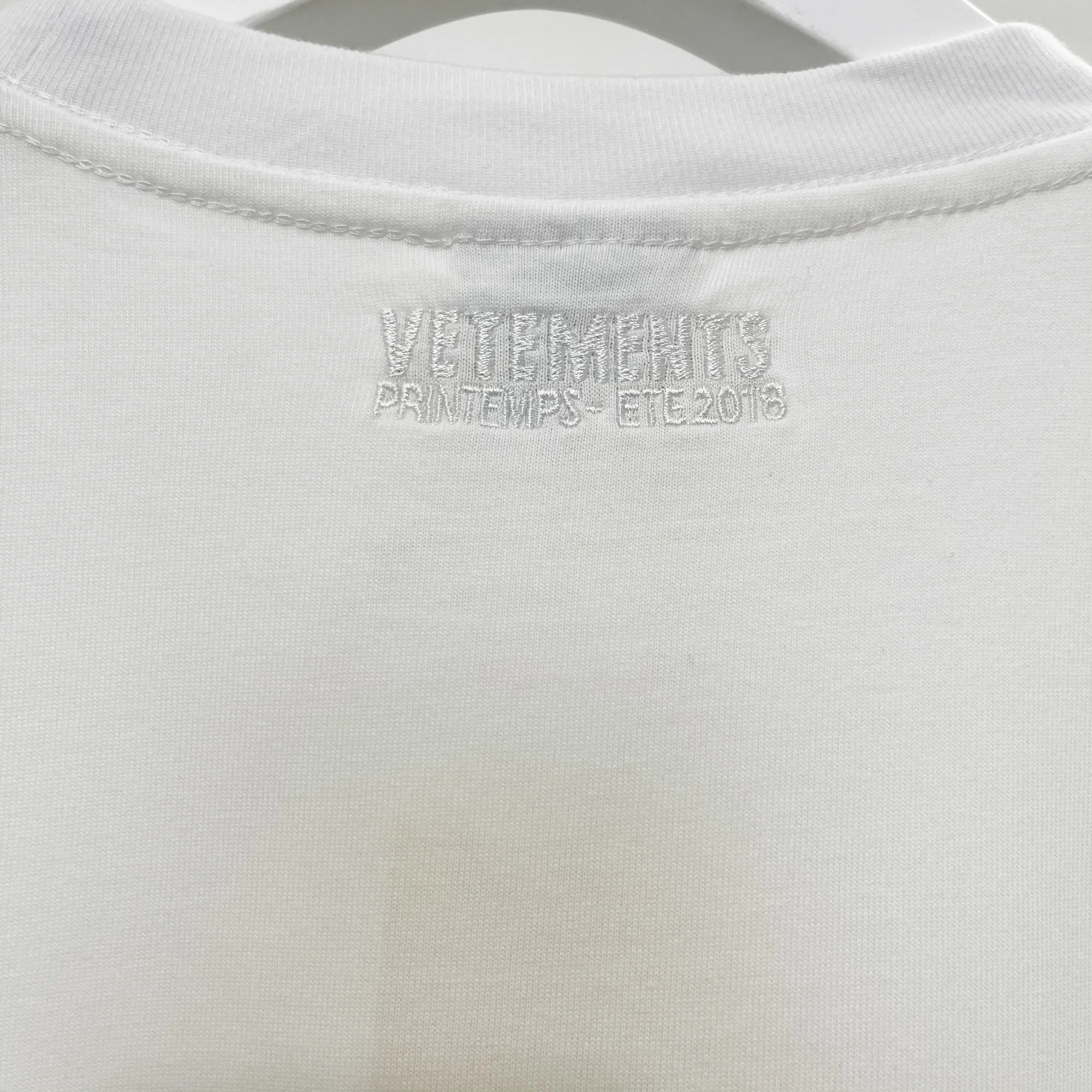 

Thick fabric VETEMENTS T-shirt 2021SS Men Women 1:1 High Quality Black Red Big Embroidery Vetements Tee Tops Oversize