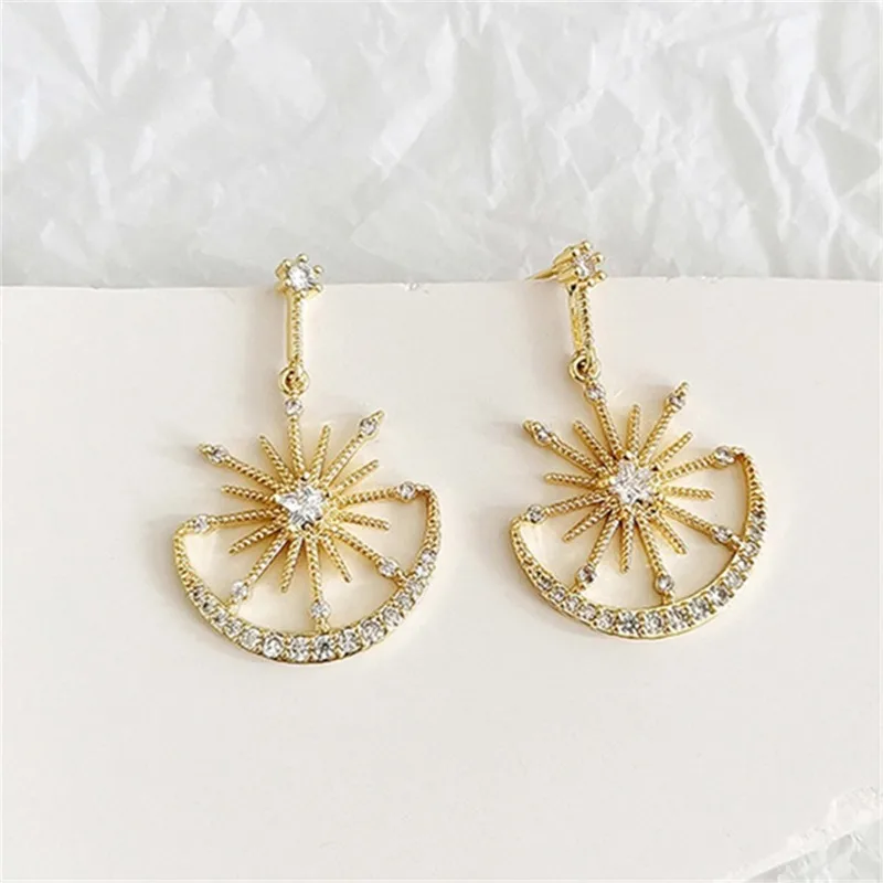 

Delicate Rose Gold star and moon Women Drop Earring metal Dangle Earring Wedding Dancing Party Daily Wear New Trendy Jewelry