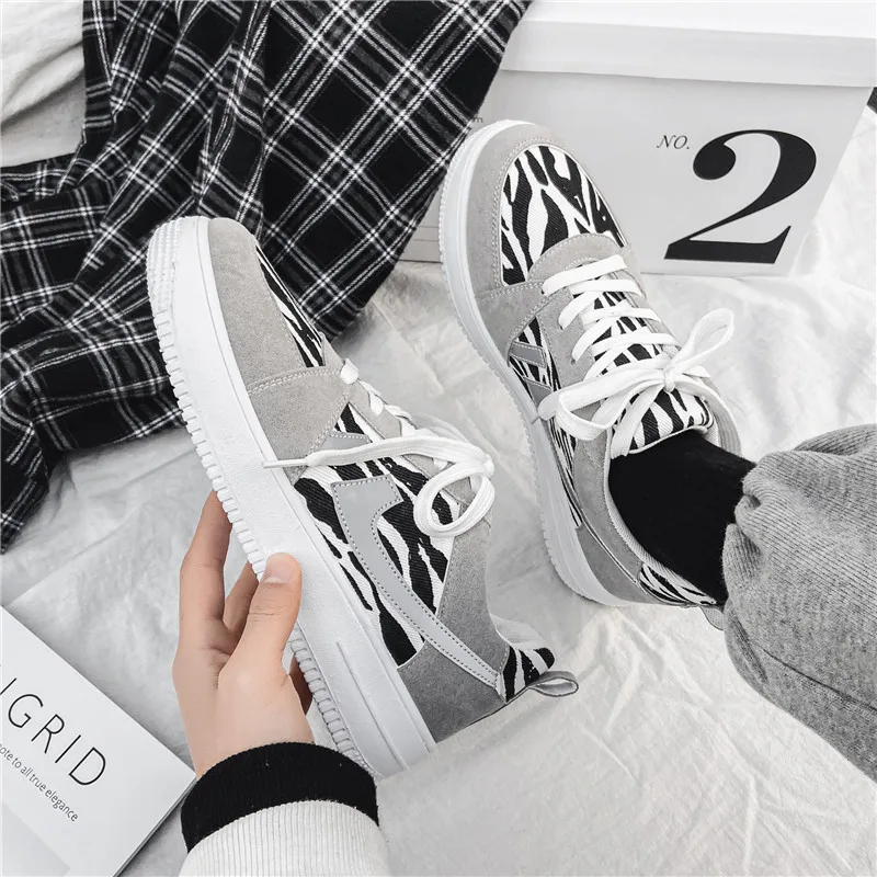 

2021 Hot Style New Board Shoes Comfortable Casual Shoes Mesh Breathable Walking Shoes Chunky Sneakers Men Platform Shoes