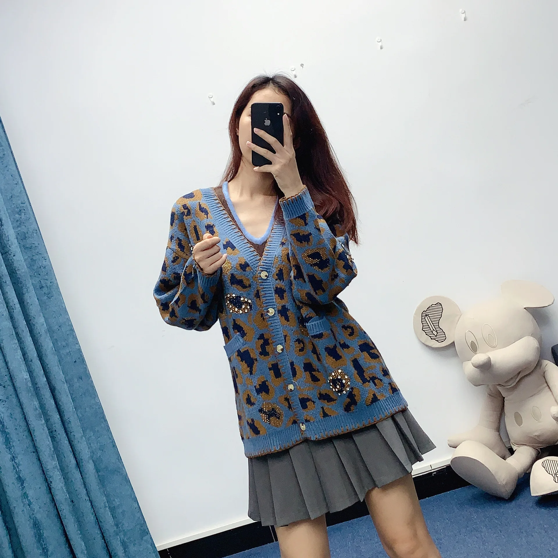 

High-End Quality European 2020 Autumn New Rhinestone Leopard Print Idle Style Hand Knitted Loose Cardigan Coat for Women S-L