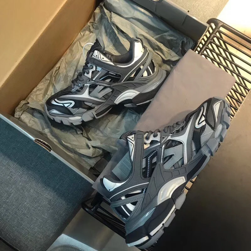 2020 New Spring Genuine Leather Casual Sneakers Men Flat Shoes Popular INS Fashion bloggers big size chic Women Old shoes |