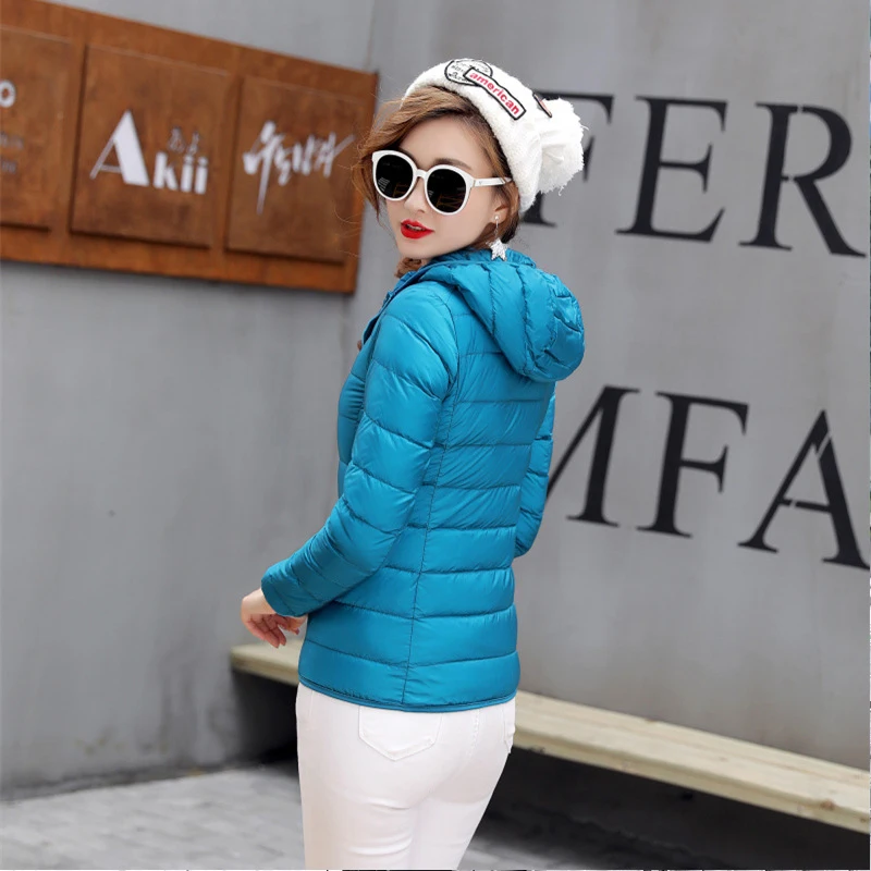 

Зимняя женская Ультралегкая тонкая пуховая куртка с капюшоном на белом утином пуху, теплое пальто с длинным рукавом, парка, Женская портати...