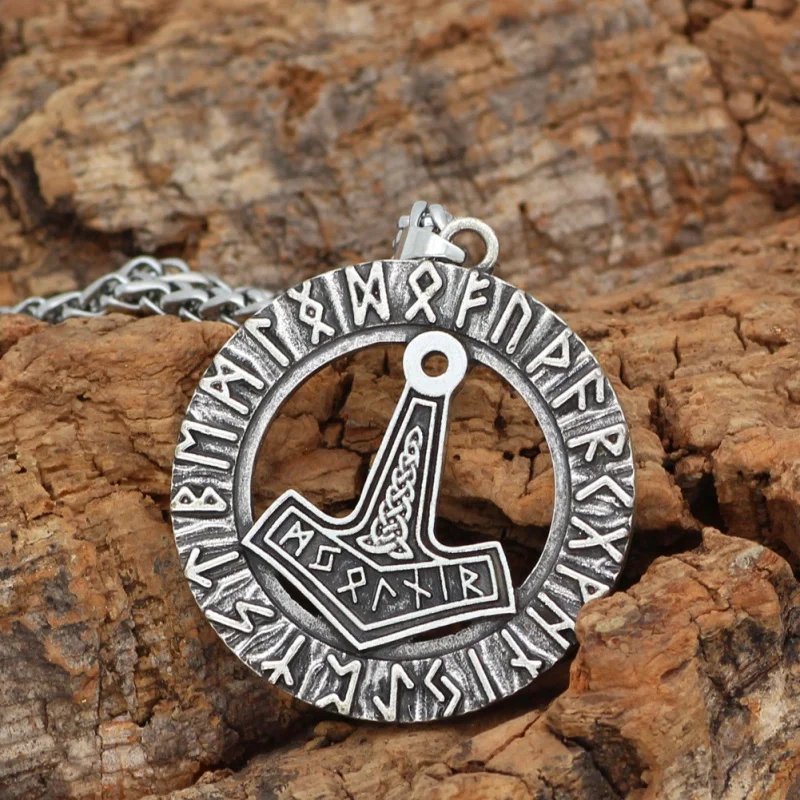 

Norse Mythology Viking Odin Thor Hammer Rune Rune Pendant Necklace for Men Retro Fashion Glamour Party Jewelry Accessories