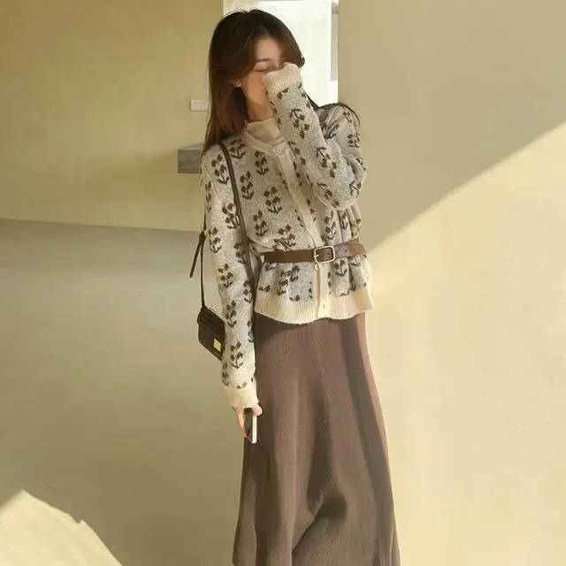 

Women 2021 Autumn Winter 2 Piece Set Female Floral Sweater Cardigan and Long Skirt Vintage Button Up Knitted Casual Outfits D348